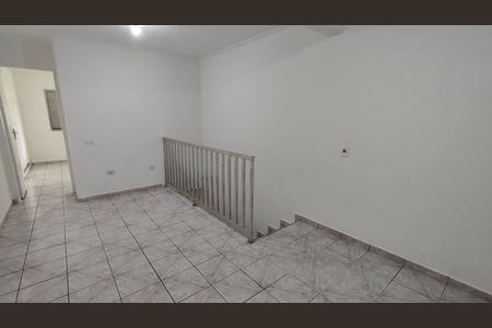 Sala de casa para alugar com 2 quartos, 110m² em Parque Savoi City, São Paulo