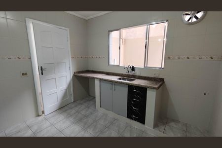 Casa para alugar com 110m², 2 quartos e sem vaga Casa para alugar com 110m², 2 quartos e sem vagaCozinha