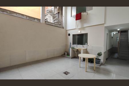 Casa para alugar com 110m², 2 quartos e sem vaga Casa para alugar com 110m², 2 quartos e sem vagaQuinta e área de Serviço