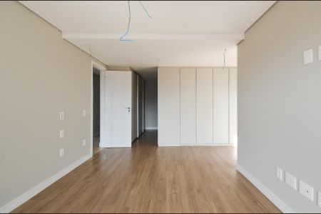 Apartamento à venda com 244m², 4 quartos e 5 vagas Apartamento à venda com 244m², 4 quartos e 5 vagasSuíte 4