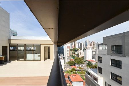 Apartamento à venda com 244m², 4 quartos e 5 vagas Apartamento à venda com 244m², 4 quartos e 5 vagasVista