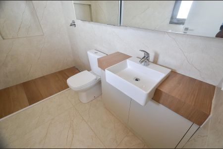 Apartamento à venda com 244m², 4 quartos e 5 vagas Apartamento à venda com 244m², 4 quartos e 5 vagasBanheiro Suíte 1