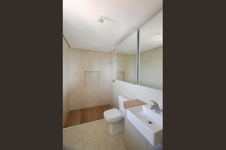 Apartamento à venda com 244m², 4 quartos e 5 vagas Apartamento à venda com 244m², 4 quartos e 5 vagasBanheiro Suíte 1