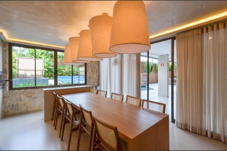 Apartamento à venda com 244m², 4 quartos e 5 vagas Apartamento à venda com 244m², 4 quartos e 5 vagasÁrea comum - Churrasqueira