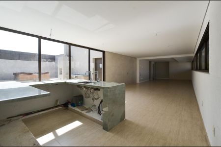 Apartamento à venda com 244m², 4 quartos e 5 vagas Apartamento à venda com 244m², 4 quartos e 5 vagasSala Ambientes