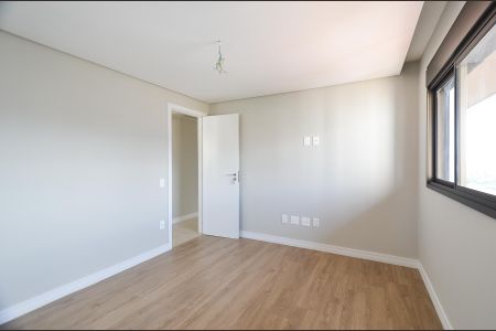 Apartamento à venda com 244m², 4 quartos e 5 vagas Apartamento à venda com 244m², 4 quartos e 5 vagasSuíte 1