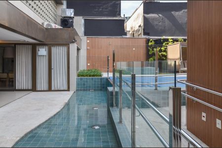 Apartamento à venda com 244m², 4 quartos e 5 vagas Apartamento à venda com 244m², 4 quartos e 5 vagasÁrea comum