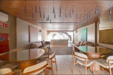 Apartamento à venda com 244m², 4 quartos e 5 vagas Apartamento à venda com 244m², 4 quartos e 5 vagasÁrea comum - Salão de festas