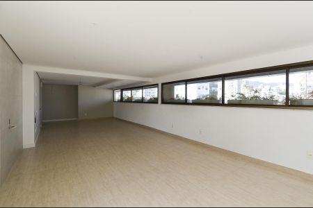 Apartamento à venda com 244m², 4 quartos e 5 vagas Apartamento à venda com 244m², 4 quartos e 5 vagasSala Ambientes