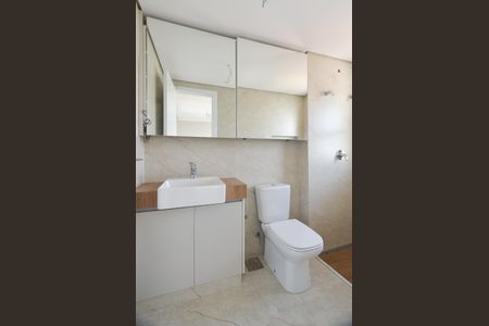 Apartamento à venda com 244m², 4 quartos e 5 vagas Apartamento à venda com 244m², 4 quartos e 5 vagasBanheiro Suíte 2