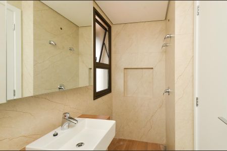 Apartamento à venda com 244m², 4 quartos e 5 vagas Apartamento à venda com 244m², 4 quartos e 5 vagasBanheiro Suíte 3