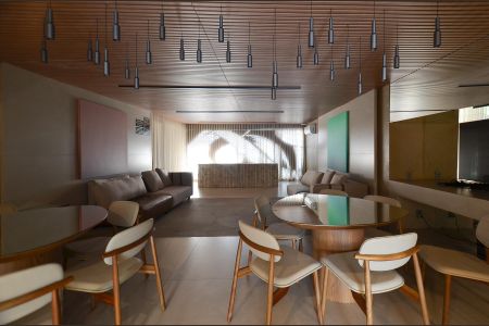Apartamento à venda com 244m², 4 quartos e 5 vagas Apartamento à venda com 244m², 4 quartos e 5 vagasÁrea comum - Salão de festas