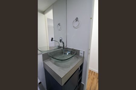 Apartamento à venda com 63m², 3 quartos e 1 vaga Apartamento à venda com 63m², 3 quartos e 1 vagaBanheiro