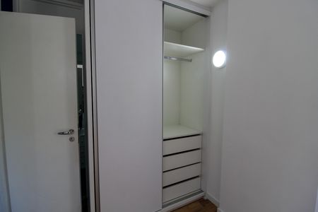 Apartamento à venda com 63m², 3 quartos e 1 vaga Apartamento à venda com 63m², 3 quartos e 1 vagaQuarto 3 - Armários