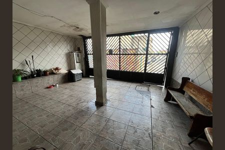 Casa à venda com 335m², 3 quartos e 2 vagas Casa à venda com 335m², 3 quartos e 2 vagasGaragem
