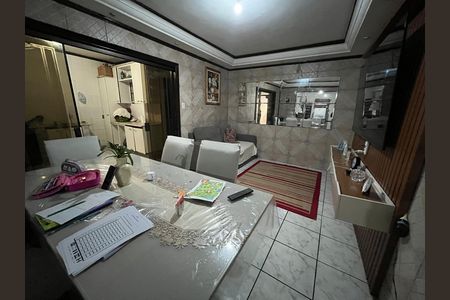 Casa à venda com 335m², 3 quartos e 2 vagas Casa à venda com 335m², 3 quartos e 2 vagasSala