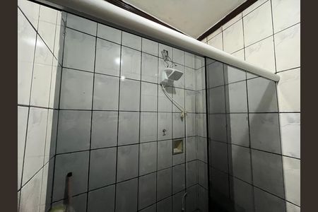 Casa à venda com 335m², 3 quartos e 2 vagas Casa à venda com 335m², 3 quartos e 2 vagasBanheiro