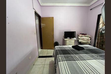 Casa à venda com 335m², 3 quartos e 2 vagas Casa à venda com 335m², 3 quartos e 2 vagasQuarto