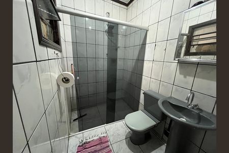 Casa à venda com 335m², 3 quartos e 2 vagas Casa à venda com 335m², 3 quartos e 2 vagasBanheiro