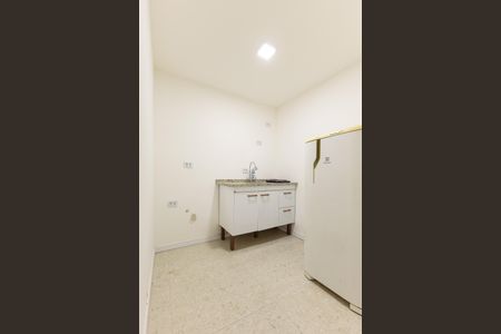 Cozinha de kitnet/studio para alugar com 1 quarto, 12m² em Moema, São Paulo