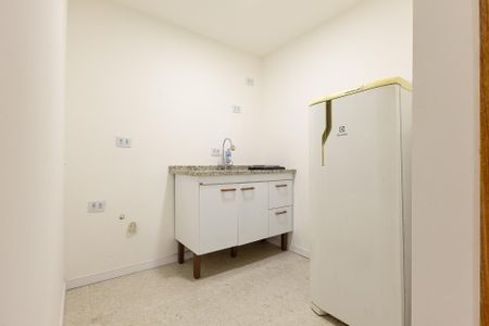Cozinha de kitnet/studio para alugar com 1 quarto, 12m² em Moema, São Paulo