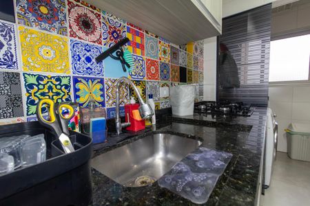 Apartamento à venda com 70m², 3 quartos e 1 vaga Apartamento à venda com 70m², 3 quartos e 1 vagaCozinha e Área de Serviço