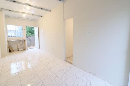 Sala/Cozinha de kitnet/studio para alugar com 1 quarto, 24m² em Rochdale, Osasco