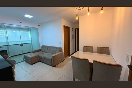 Sala de apartamento para alugar com 2 quartos, 56m² em Setor Bueno, Goiânia