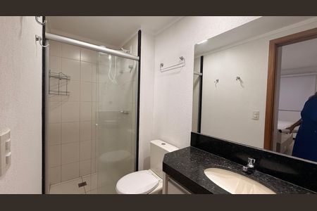 Apartamento para alugar com 56m², 2 quartos e 1 vaga Apartamento para alugar com 56m², 2 quartos e 1 vagaBanheiro da Suíte