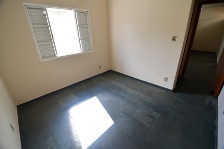 Casa para alugar com 55m², 2 quartos e 1 vagaSuíte