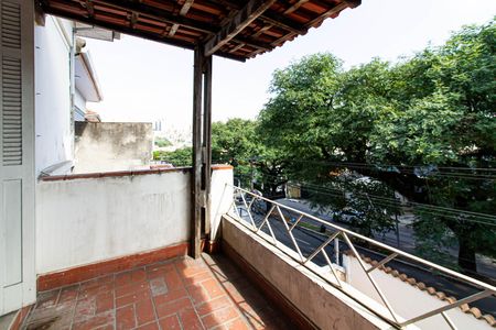 Casa para alugar com 340m², 2 quartos e 2 vagas Casa para alugar com 340m², 2 quartos e 2 vagasVaranda