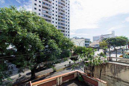 Casa para alugar com 340m², 2 quartos e 2 vagas Casa para alugar com 340m², 2 quartos e 2 vagasVaranda