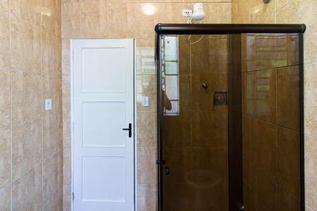 Casa para alugar com 340m², 2 quartos e 2 vagas Casa para alugar com 340m², 2 quartos e 2 vagasBanheiro