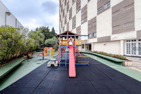 Apartamento à venda com 50m², 2 quartos e 1 vaga Apartamento à venda com 50m², 2 quartos e 1 vagaÁrea comum - Playground