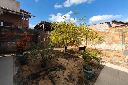 Quintal de casa à venda com 3 quartos, 93m² em Jardim Fernanda, Campinas