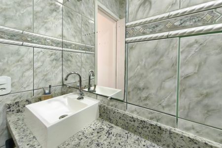 Banheiro de casa à venda com 3 quartos, 93m² em Jardim Fernanda, Campinas