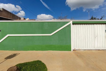 Fachada de casa à venda com 3 quartos, 93m² em Jardim Fernanda, Campinas