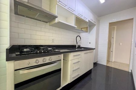Apartamento à venda com 65m², 3 quartos e 1 vagaCozinha