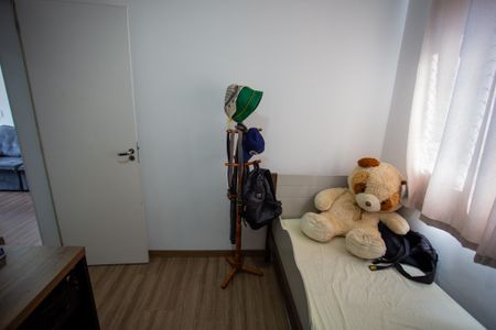 Quarto 1 de apartamento para alugar com 2 quartos, 40m² em Santo Antônio, São José dos Pinhais