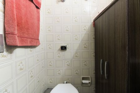 Apartamento à venda com 81m², 3 quartos e 2 vagas Apartamento à venda com 81m², 3 quartos e 2 vagasBanheiro Social