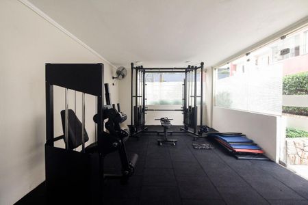 Apartamento à venda com 81m², 3 quartos e 2 vagas Apartamento à venda com 81m², 3 quartos e 2 vagasÁrea de Serviço
