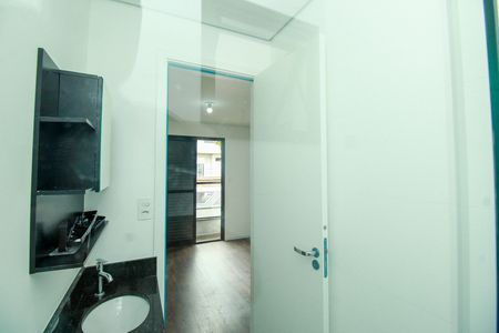 Apartamento para alugar com 61m², 2 quartos e 1 vaga Apartamento para alugar com 61m², 2 quartos e 1 vagaBanheiro da Suíte