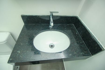 Apartamento para alugar com 61m², 2 quartos e 1 vaga Apartamento para alugar com 61m², 2 quartos e 1 vagaBanheiro Social