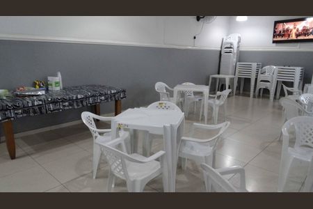 Apartamento para alugar com 55m², 2 quartos e 1 vagaÁrea comum - Salão de Festas