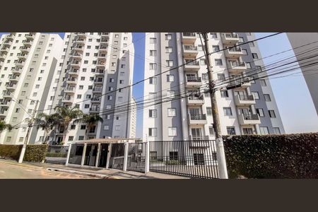 Apartamento para alugar com 55m², 2 quartos e 1 vagaFachada e portaria