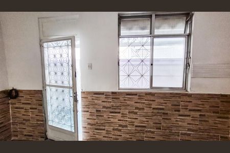 Casa para alugar com 35m², 2 quartos e sem vaga Casa para alugar com 35m², 2 quartos e sem vagaSala