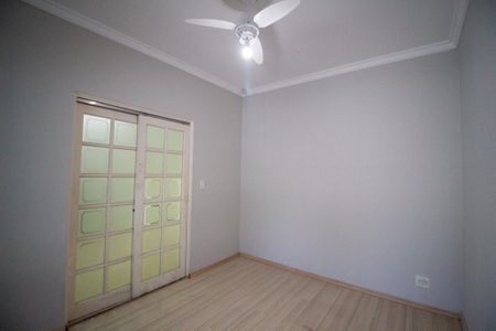 Casa para alugar com 221m², 4 quartos e 2 vagas Casa para alugar com 221m², 4 quartos e 2 vagasQuarto 3