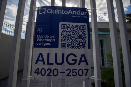 Casa para alugar com 221m², 4 quartos e 2 vagas Casa para alugar com 221m², 4 quartos e 2 vagasPlaquinha