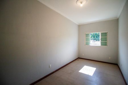 Casa para alugar com 221m², 4 quartos e 2 vagas Casa para alugar com 221m², 4 quartos e 2 vagasQuarto 2