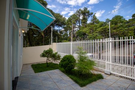Casa para alugar com 221m², 4 quartos e 2 vagas Casa para alugar com 221m², 4 quartos e 2 vagasFachada